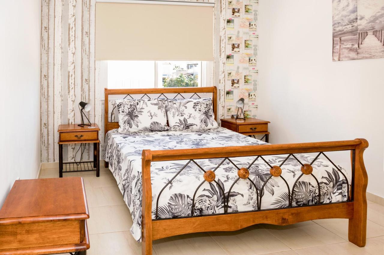 Sofia Apartment 700M Away From The Beach Паралимни Екстериор снимка